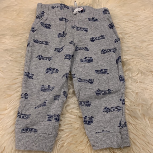 Carter’s Firetruck Matching Set Onesie and Sweatpants in Gray/Red size 24M - Picture 5 of 8